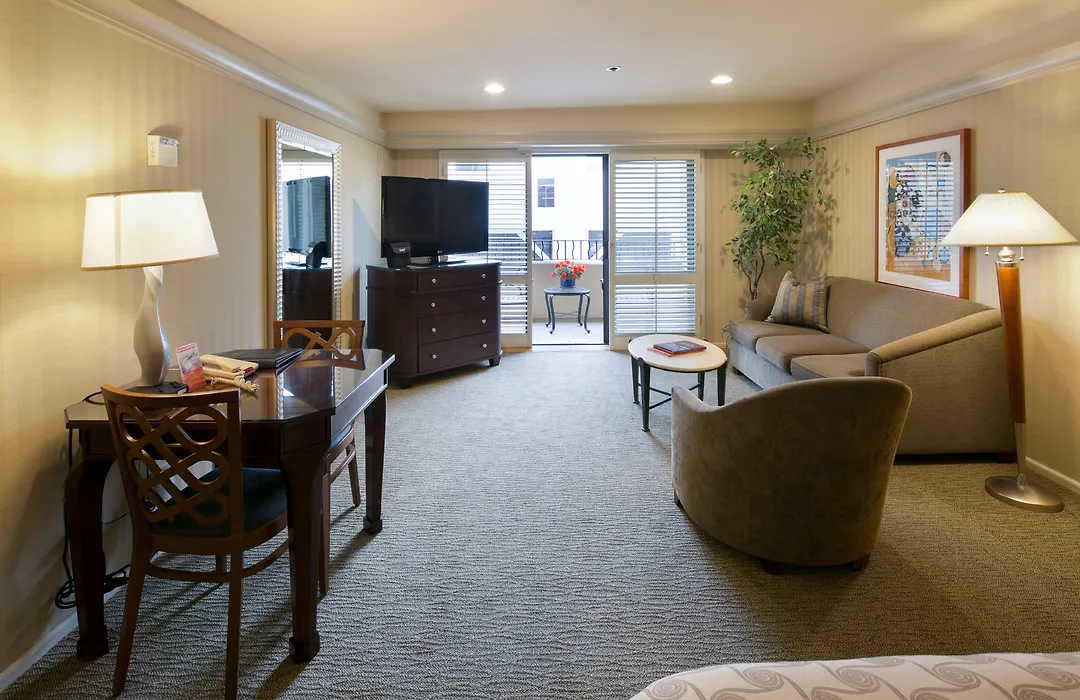 Monterey Bay Inn-1